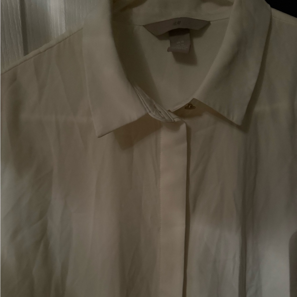 Women’s Size 12 Tan H&M blouse